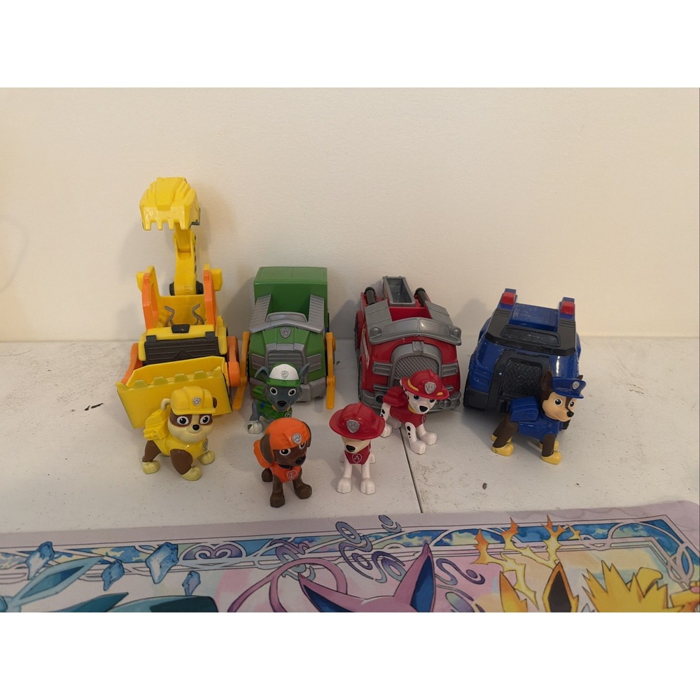 Spin Master Paw Patrol Playset 10 Piece Lot Figures and Vehicles Chase Marshall